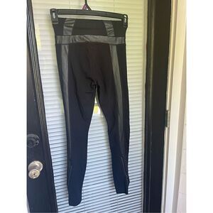 Athleta Leggings Women XS Black Ponte Luxe Zipper/Pockets Faux Leather Workout